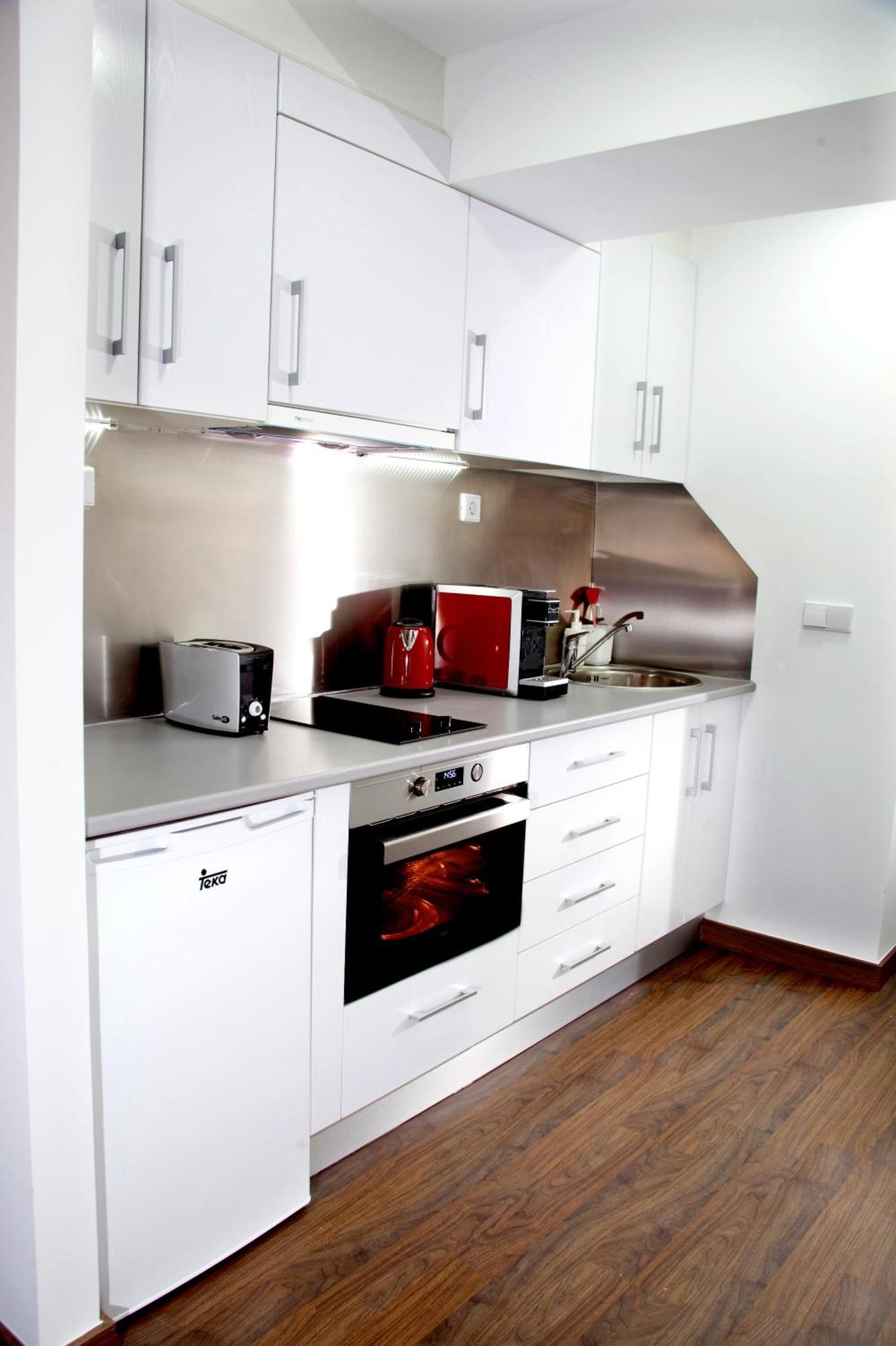 Color Suites Alicante Bilik gambar
