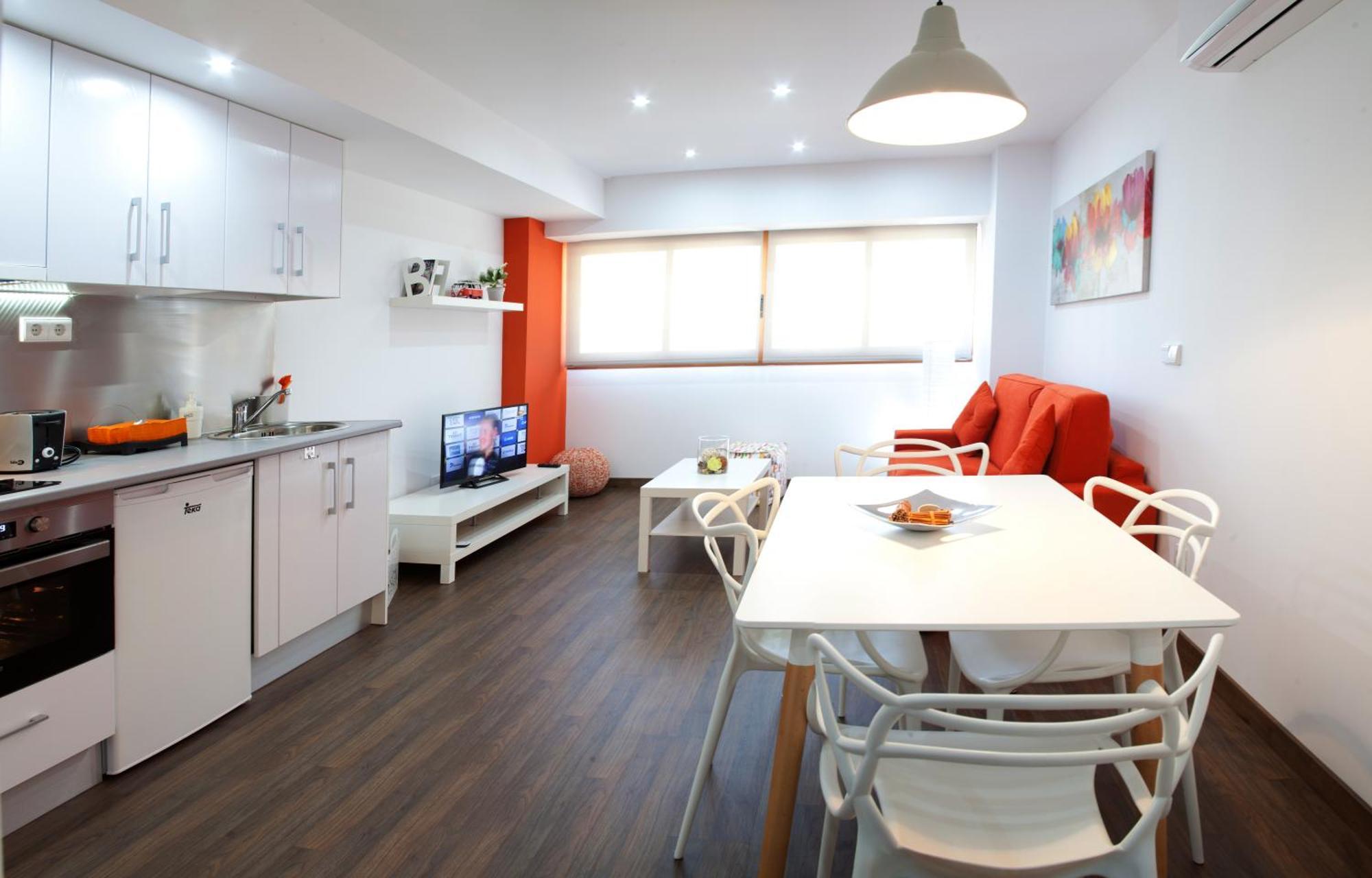 Color Suites Alicante Bilik gambar