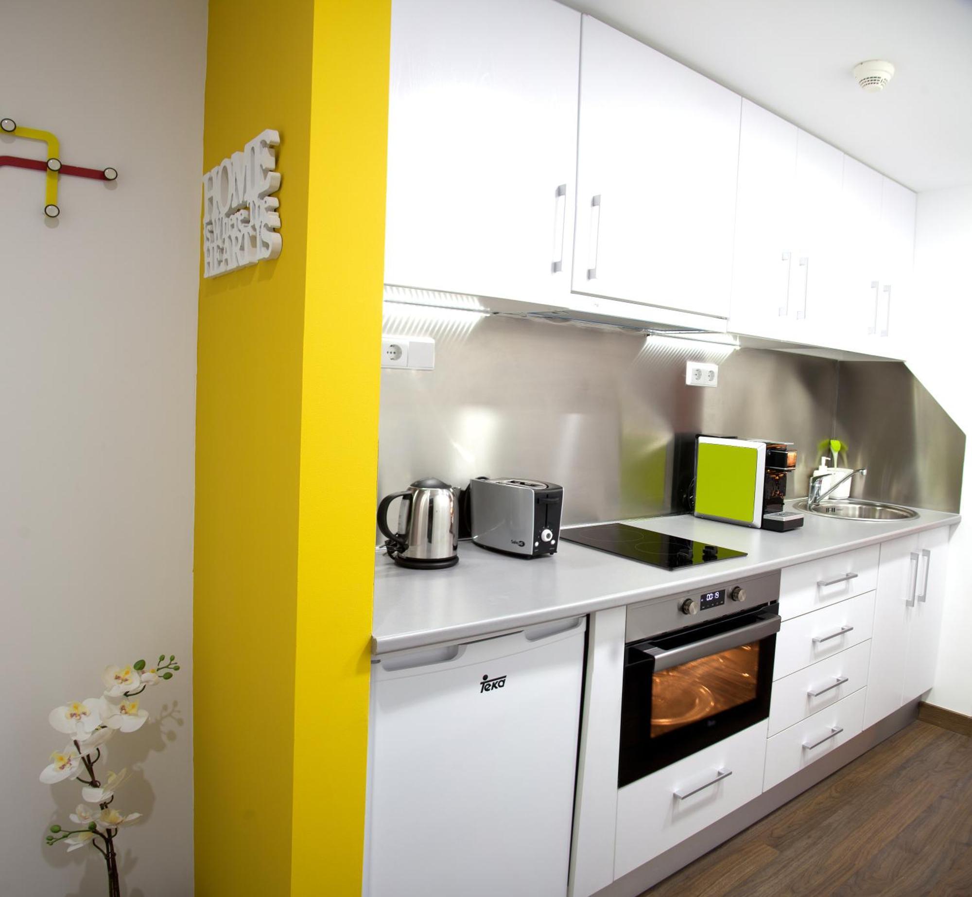Color Suites Alicante Bilik gambar