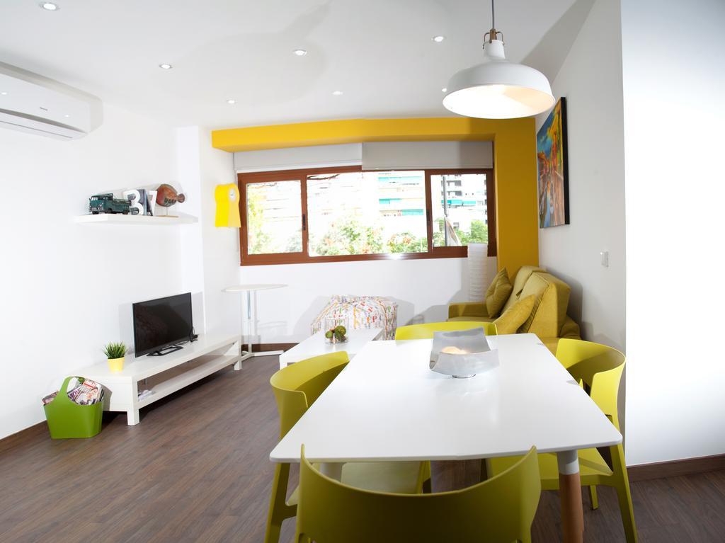 Color Suites Alicante Bilik gambar