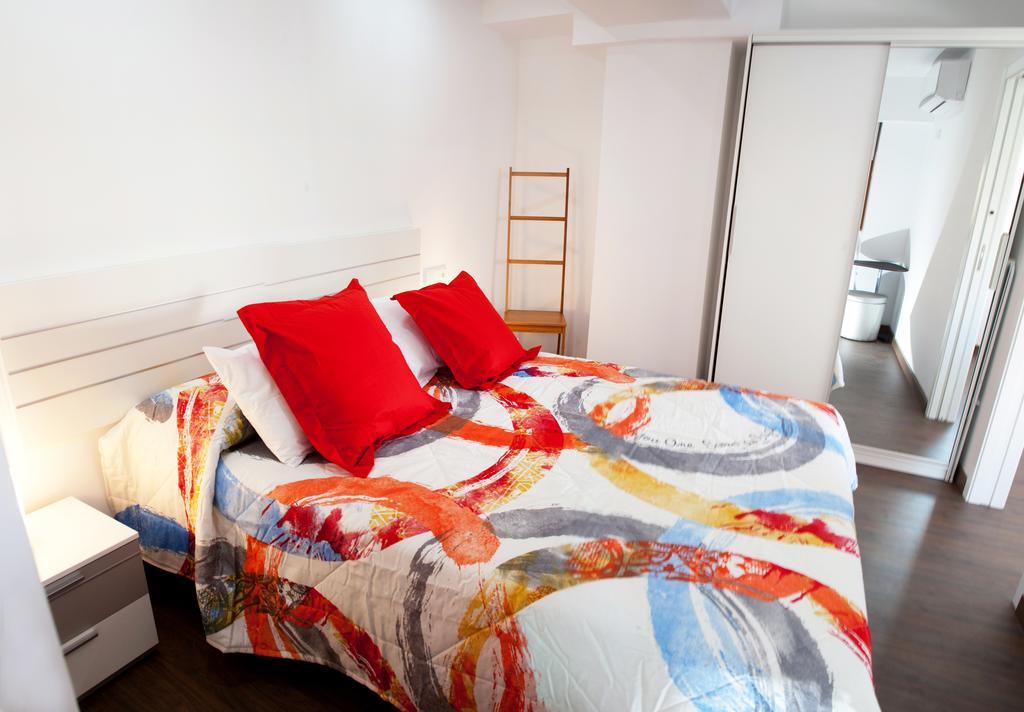 Color Suites Alicante Bilik gambar